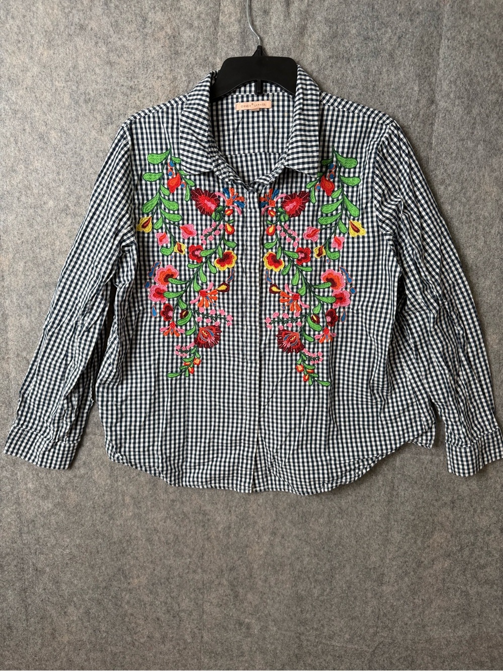 Gibson Latimer Woman’s XL Gingham Button-Up Shirt Bright Floral Embroidery
